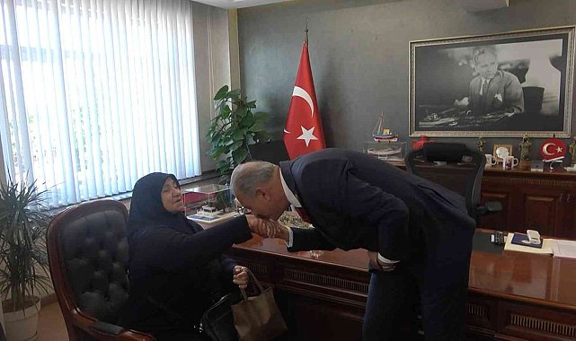 Telefon dolandırıcılarına kaptırdığı birikimini geri aldı