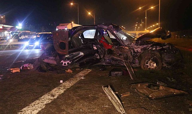 TEM&#039;de feci kaza: 2 ölü, 2 yaralı