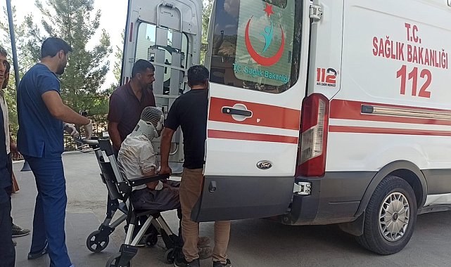 Traktör römorkundan düşen vatandaş ağır yaralandı