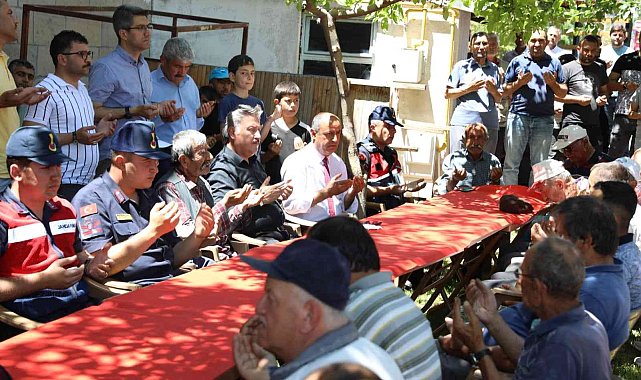 Turan Mahallesi'nde 'Şükür Duası' yapılarak pilav ikram edildi