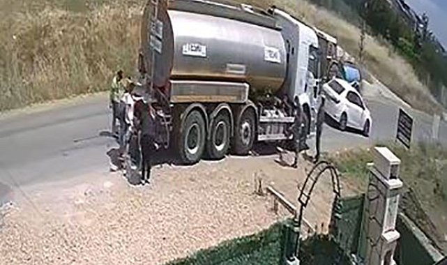 Turizm kentinde 90&#039;lı yılları aratmayan görüntü: Tankerlere su taşıyorlar