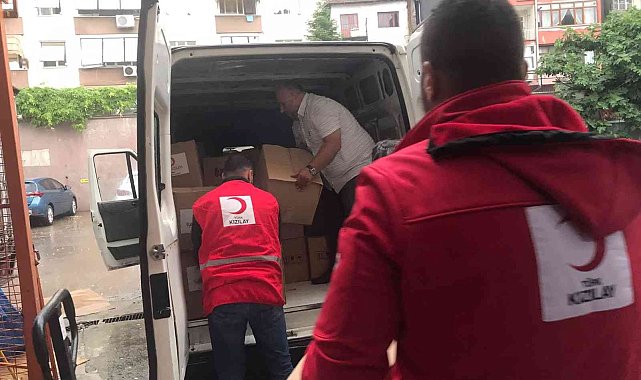 Türk Kızılay&#039;ı Kdz. Ereğli Şubesi afet bölgesine yardıma gitti