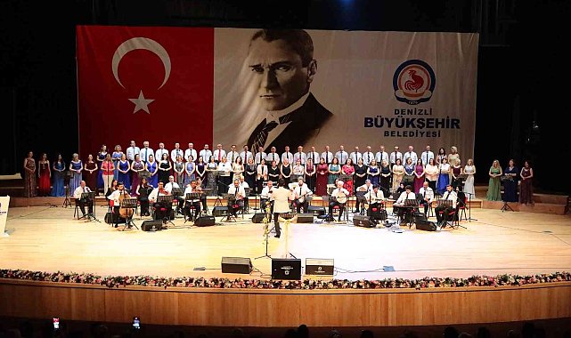 Türk Sanat Müziği Korosundan yılsonu konseri