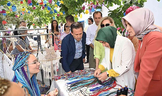 Tuzla'da "Gelenekten Geleceğe Anadolu Rüzgarı" temalı sokak festivali başladı
