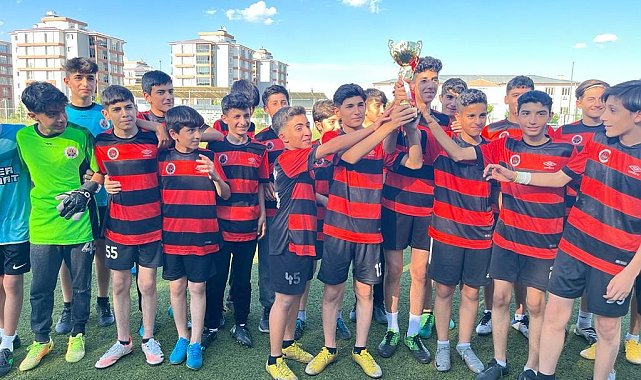 U14 Ligi'nde şampiyon Elazığ Yolspor