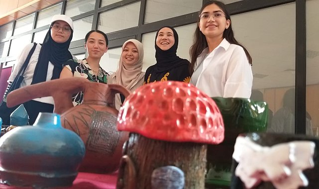 Uluslararası öğrenciler Kültürler Buluşuyor etkinliği