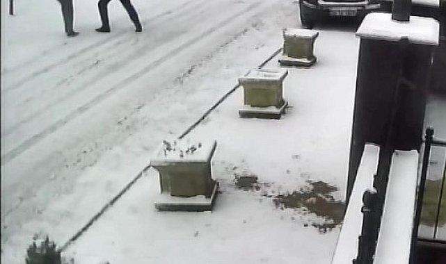 Ümraniye&#039;de 3 ay önce sokak ortasında işlenen cinayetin zanlıları yakalandı