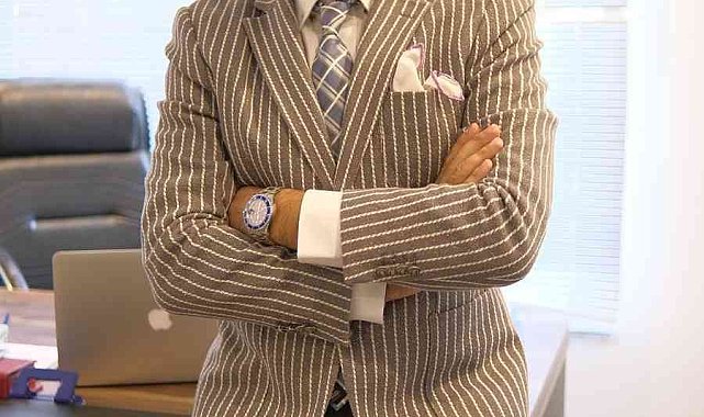 Ünlü jinekolog Op. Dr. Şen: "Jinekolojik problemlere yakalanmamak için bol su için ve hijyenden taviz vermeyin"