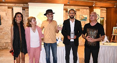 Ünlü Mikolog Jilber Barutçiyan Kuşadası Sokak Festivali'ne konuk oldu