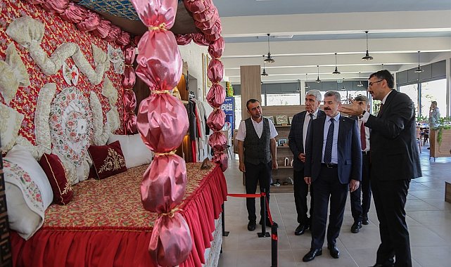 Uşak Valisi, Kütahya&#039;da Frig Çevre ve Medeniyet Tanıtım Merkezi&#039;nde