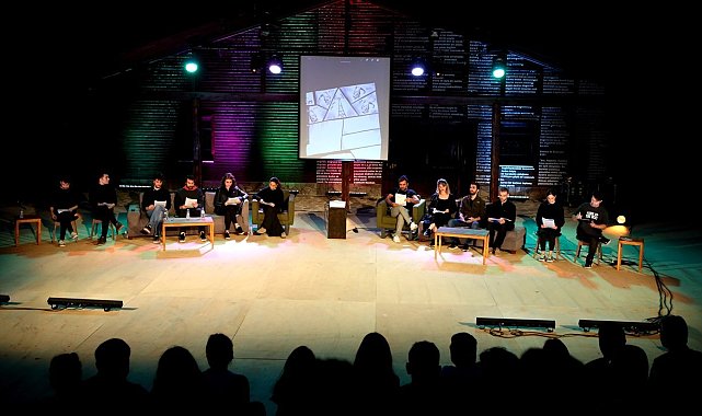 Usta şair Nâzım sahnede kendi oyunuyla anıldı