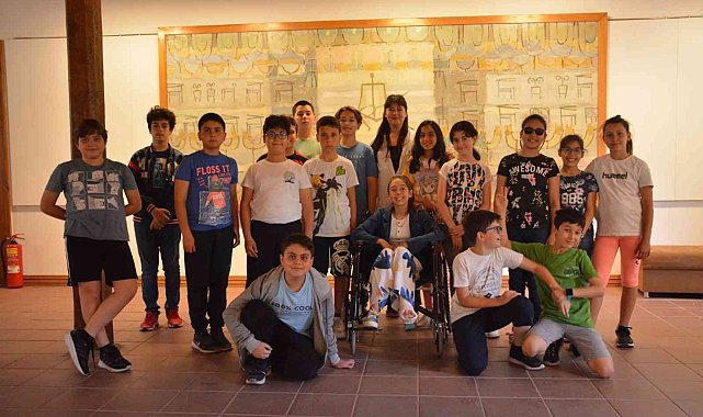 ÜYEP'ten 'Müzede Drama' dersi