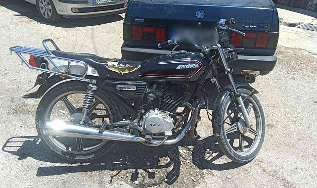 Uyuşturucu hap ve çalıntı motosikletle yakalandı