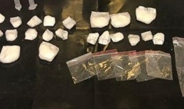 Uyuşturucu taciri 12 kişi tutuklandı