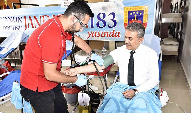 Vali Akkoyun, kan bağışında bulundu