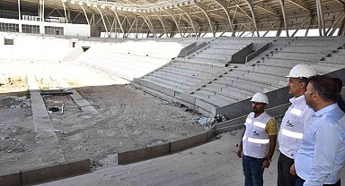 Vali Akkoyun kentteki spor yatırımlarını inceledi