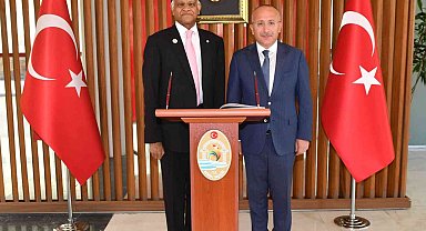 Vali Atik, Bangladeş Büyükelçisini ağırladı