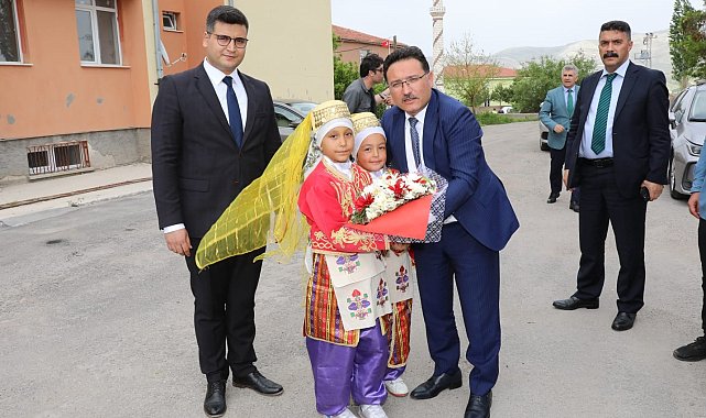 Vali Çiçek Pınarbaşı ve Sarız İlçelerinde Ziyaretlerde Bulundu