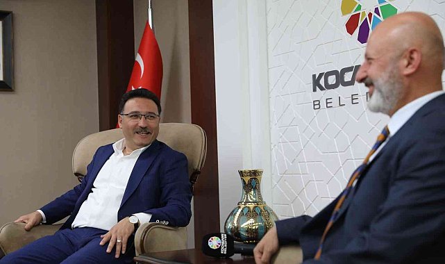 Vali Gökmen Çiçek&#039;ten Başkan Çolakbayrakdar&#039;ın projelerine övgü ve destek