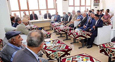 Vali Gündüzöz, Tokmak ve Akın ailelerine taziyede bulundu