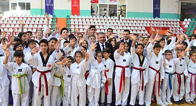 Vali Mete Buhara: "Çocuklarımız, sportif aktivitelerle dolu dolu yaz tatili geçirsin"