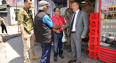 Vali Öner'den esnaf ziyareti