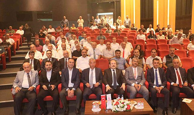 Vali Pehlivan: &quot;Biz bütün gayretleri çiftçilerimizin emeği üzerine planlıyoruz&quot;