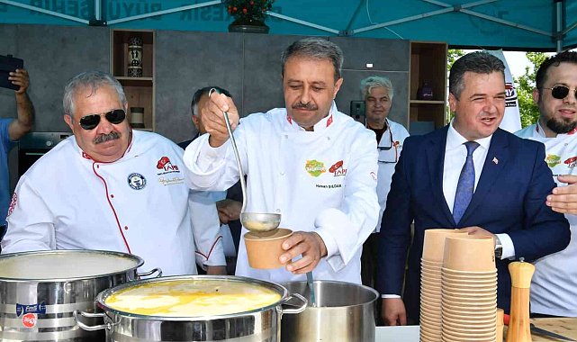 Vali Şıldak&#039;tan vatandaşa çorba ikramı