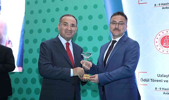 Van Cumhuriyet Başsavcısı Dönmez'e ikinci kez 'uzlaştırma' ödülü verildi