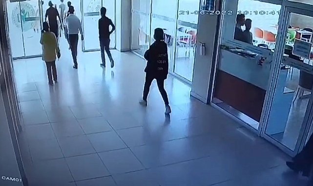 Van&#039;da deprem paniği kamerada