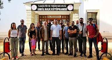 Van'da sahne sanatları sanatçıları toplantı yaptı