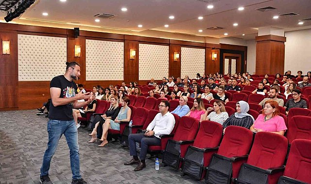 Vatandaş ve personele 'etkili iletişim' eğitimi