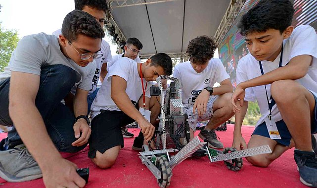 VEX Robotik Turnuvasının son etkinliği Mersin'de yapıldı