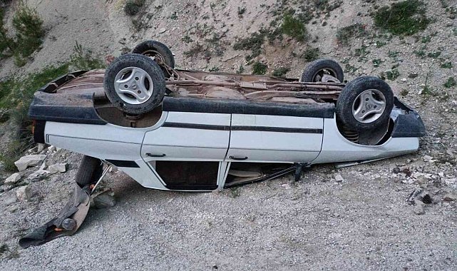 Virajı alamayan otomobil takla atıp ters döndü; 1 yaralı