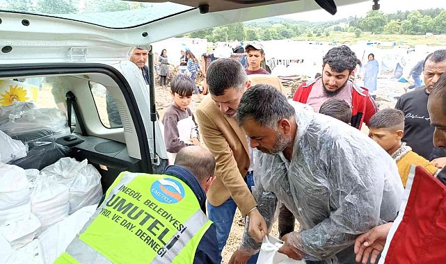 Yağıştan etkilenen mevsimlik işçilerinin yardımına İnegöl Belediyesi koştu