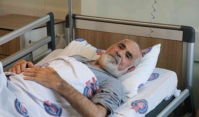 Yaşlı adamın aort damarı karpuz gibi büyüdü