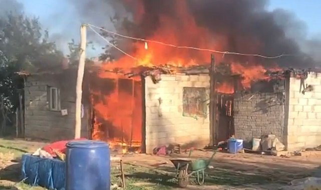 Yaşlı çiftin kaldığı bağ evi alevlere teslim oldu