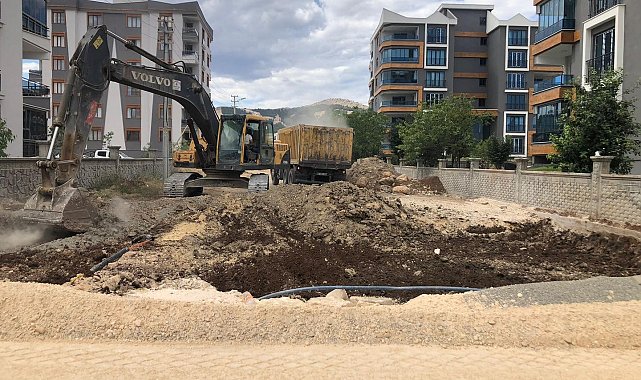 Yeni Mahalle'de yol açma ve düzenleme çalışmaları