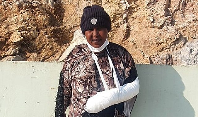 Yunanlılar geri ittikleri 11 göçmenden birinin bileğini kırdı