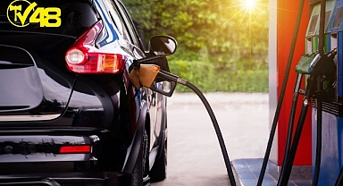 Zam Üstüne Zam:  Motorine 1,93 ₺   Benzine 1,20 ₺