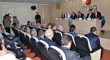 Bakan Muş ETSO'da iş adamlarıyla bir araya geldi