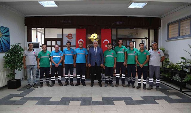 Başkan Atay, yangınla mücadele eden gönüllüleri ağırladı