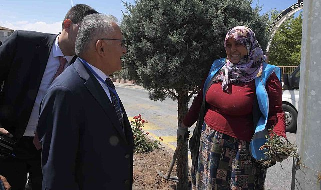 Başkan Büyükkılıç Kayserililerin her zaman yanında