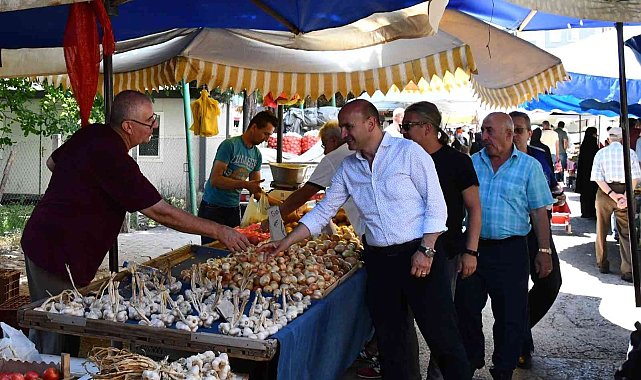 Başkan Oral, pazar esnafıyla buluştu