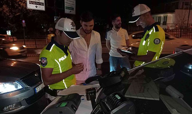 Beyoğlu&#039;nda yapılan denetimde 37 bin 659 TL ceza uygulandı; 3 korsan taksi yakalandı