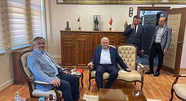 Binali Yıldırım'ı taşıyan helikopter Bilecik'e acil iniş yaptı