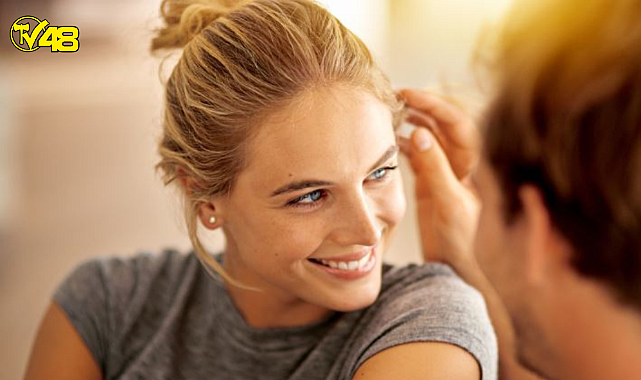 Bir kadının sizden hoşlandığını nasıl anlarsınız ?