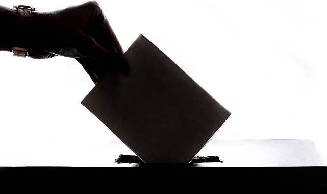 Bugün Seçim Olsa Kime Oy Verirdiniz ?