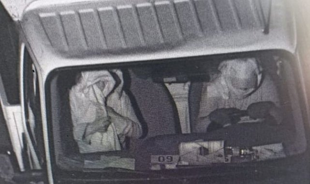 Çaldıkları araçla iş yeri soyan hırsızlar pes dedirtti