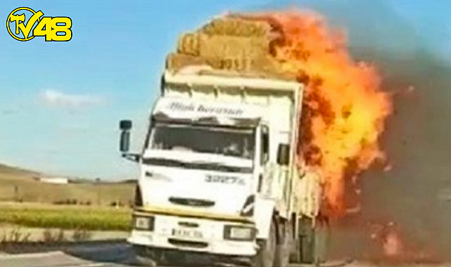 Çorum&#039;da Saman Balyaları Alev Alev Yandı